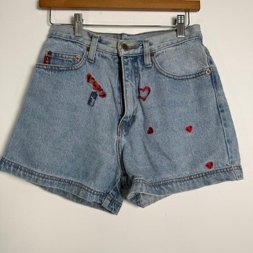 L.E.I. Denim Shorts Womens 7 Light Blue Heart Embroidered High Rise Vintage 90s